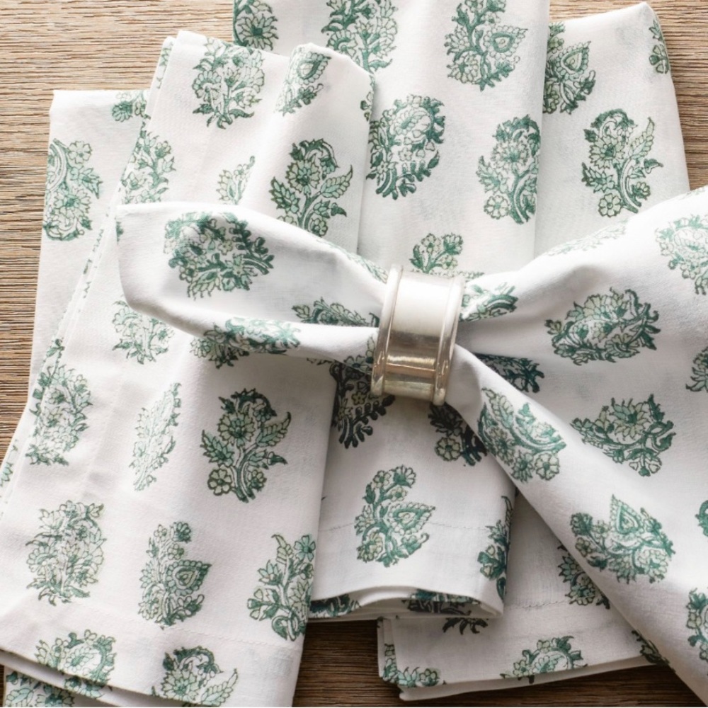 NWT Pottery Barn Sophia Floral Block Print Cotton Napkins - Set Of 4